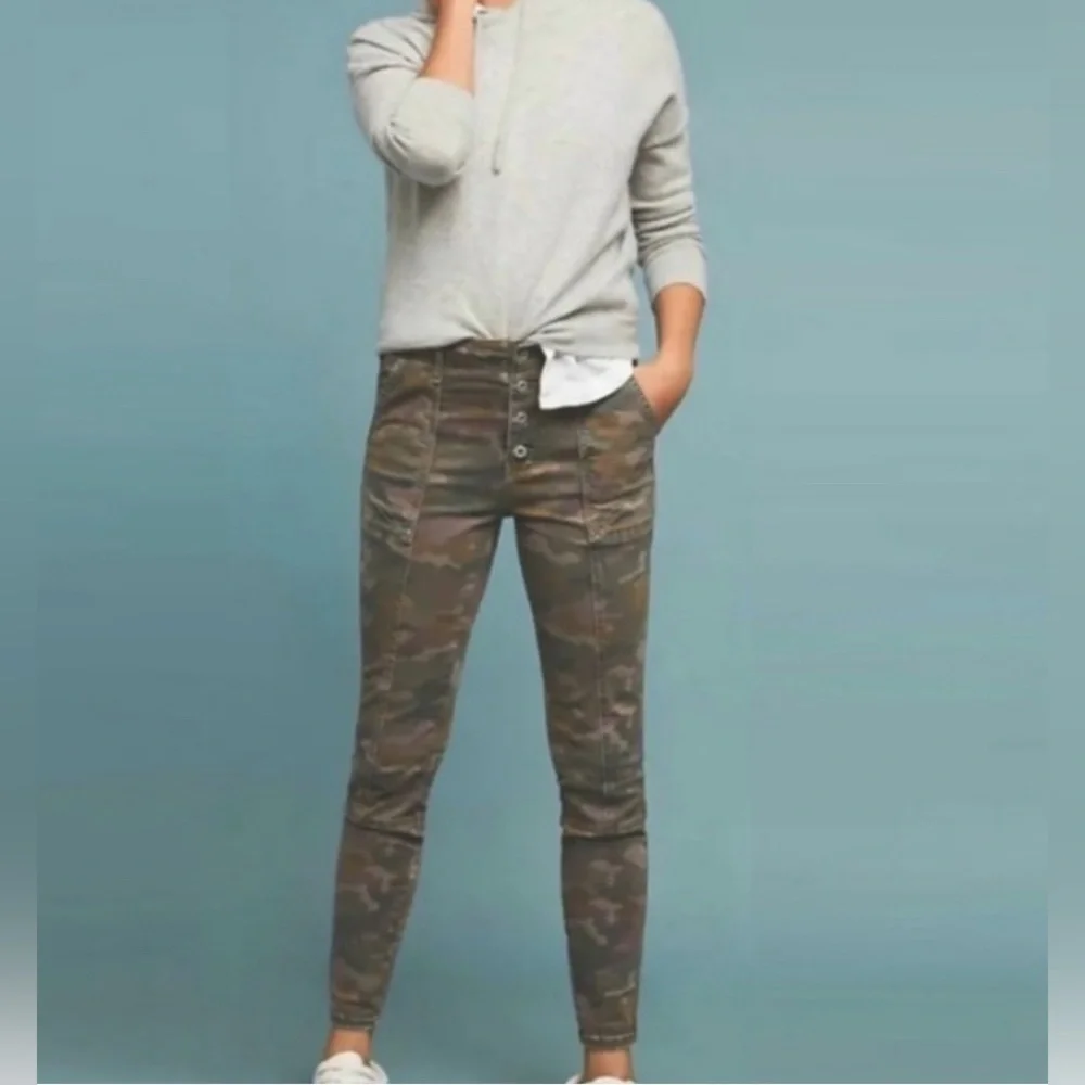 Anthropologie Jefferson Slim Fit Utility Camo Button Fly Jeans Women’s Size 30